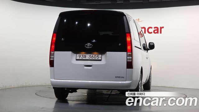 Hyundai Staria 2022 — photo 4