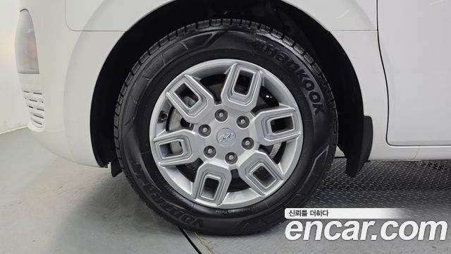 Hyundai Staria 2022 — photo 5