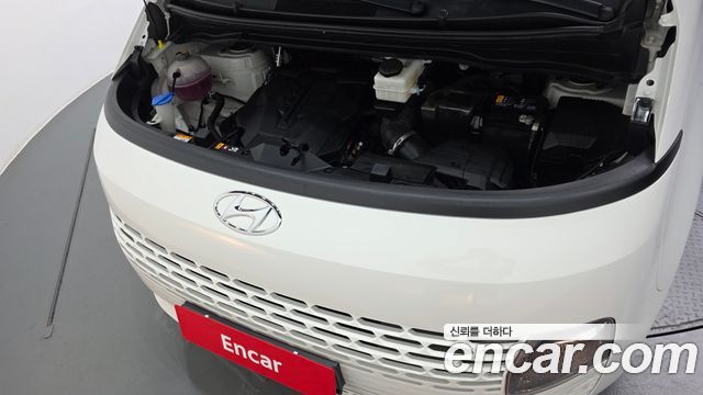 Hyundai Staria 2022 — photo 6