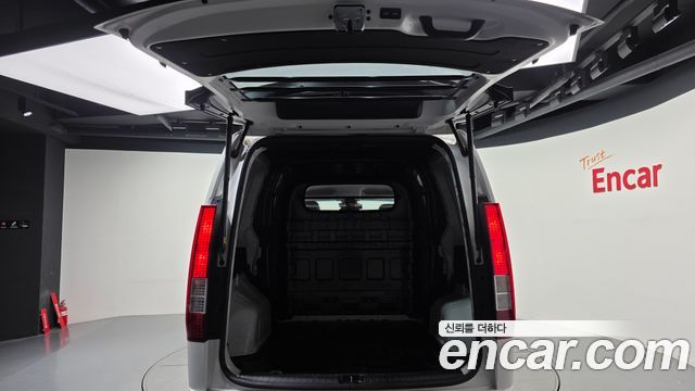 Hyundai Staria 2022 — photo 20