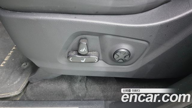 KG Mobility Rexton 2021 — photo 32