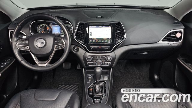 Jeep Cherokee 2021 — photo 10