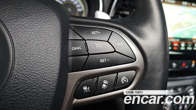 Jeep Cherokee 2021 — photo 35