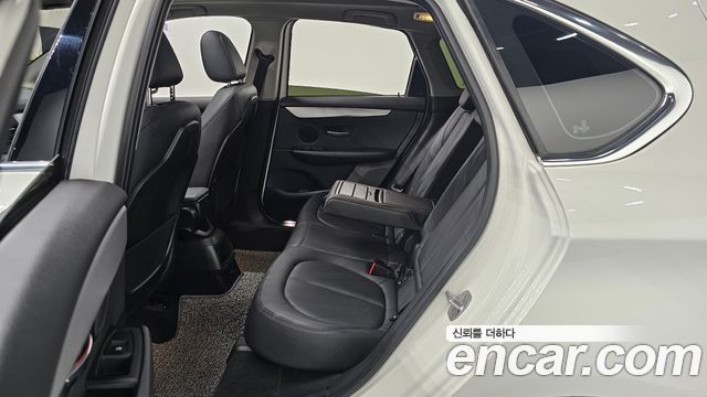 BMW 2-Series 2016 — photo 12
