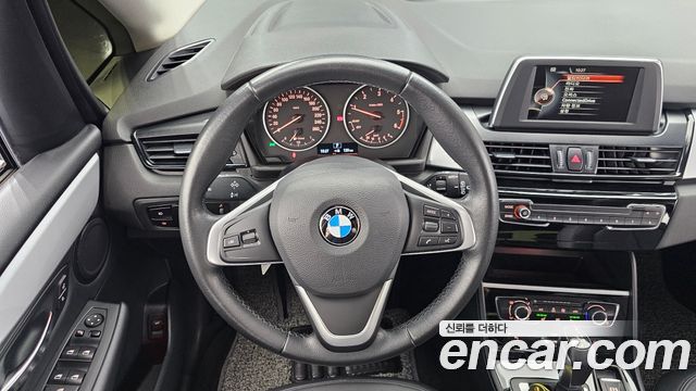 BMW 2-Series 2016 — photo 13