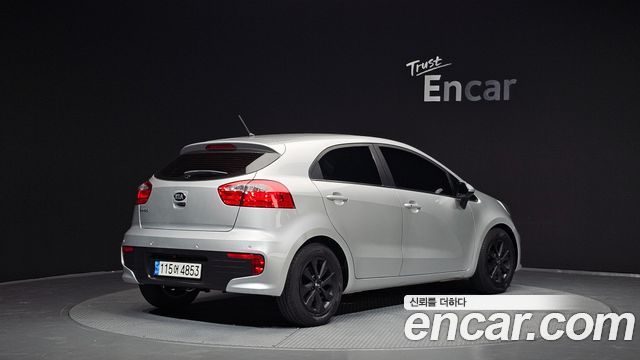 Kia pride 2017 — photo 2