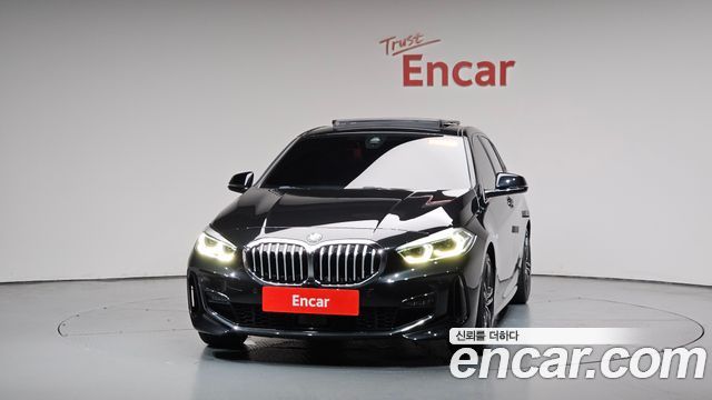 BMW 1-Series 2021 — photo 3