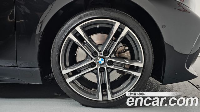 BMW 1-Series 2021 — photo 5