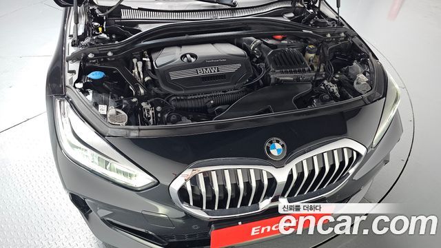 BMW 1-Series 2021 — photo 6