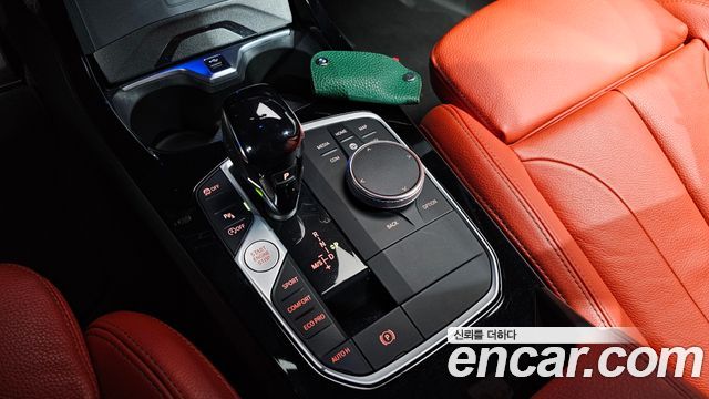 BMW 1-Series 2021 — photo 12