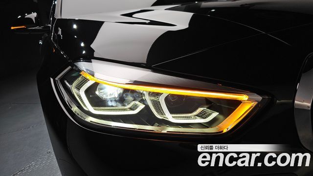 BMW 1-Series 2021 — photo 8