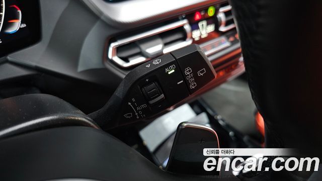 BMW 1-Series 2021 — photo 27