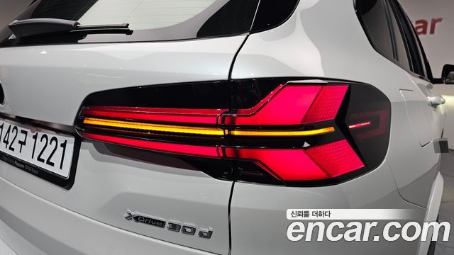 BMW X5 2025 — photo 9