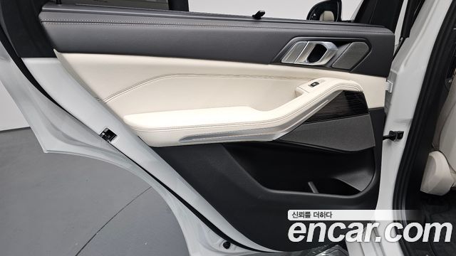 BMW X5 2025 — photo 15