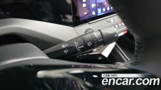 Peugeot 408 2023 — photo 24