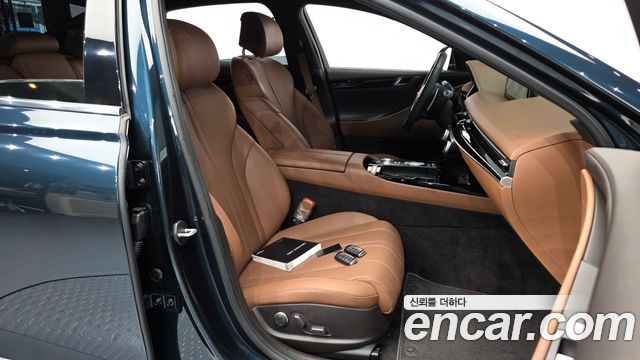 Genesis G80 2022 — photo 11