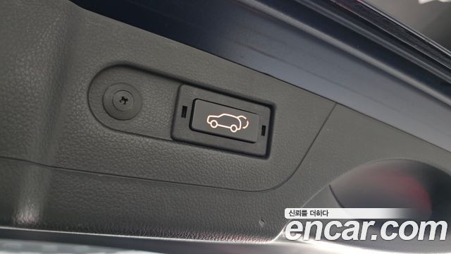 KG Mobility Rexton 2018 — photo 20