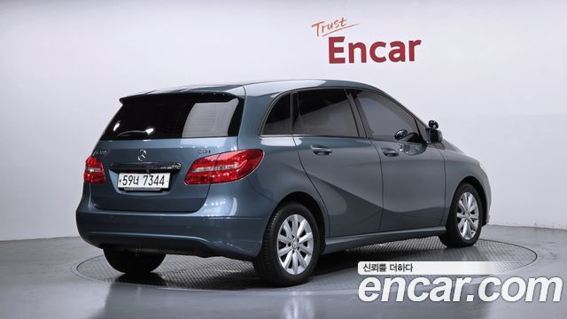 Mercedes-Benz B-Class 2013 — photo 2