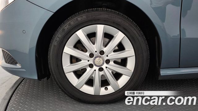 Mercedes-Benz B-Class 2013 — photo 5