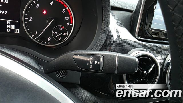 Mercedes-Benz B-Class 2013 — photo 9