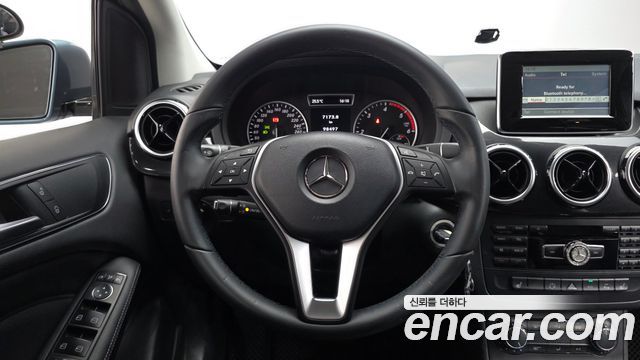 Mercedes-Benz B-Class 2013 — photo 13