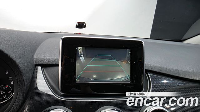 Mercedes-Benz B-Class 2013 — photo 16
