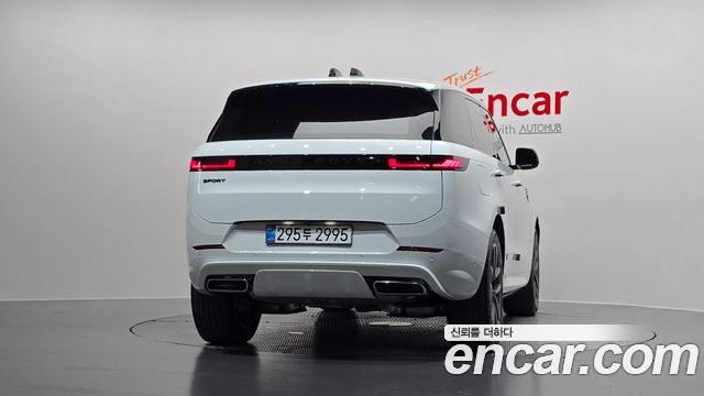 Land Rover Range Rover Sport 2025 — photo 4