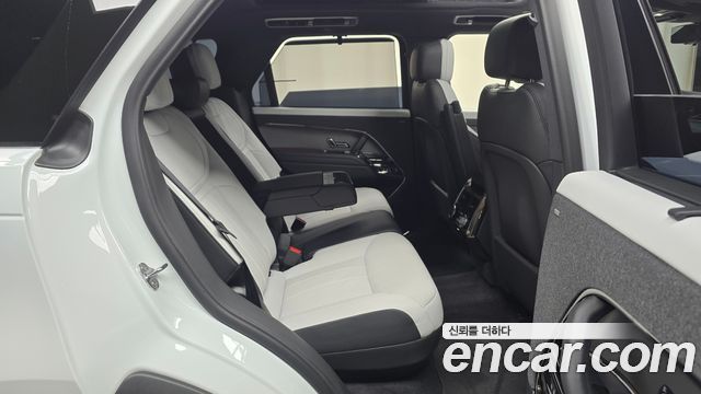 Land Rover Range Rover Sport 2025 — photo 17