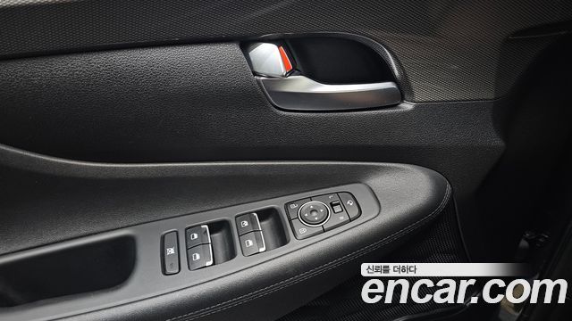 Hyundai Santafe 2019 — photo 16