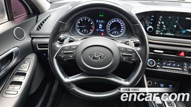Hyundai Sonata 2020 — photo 18