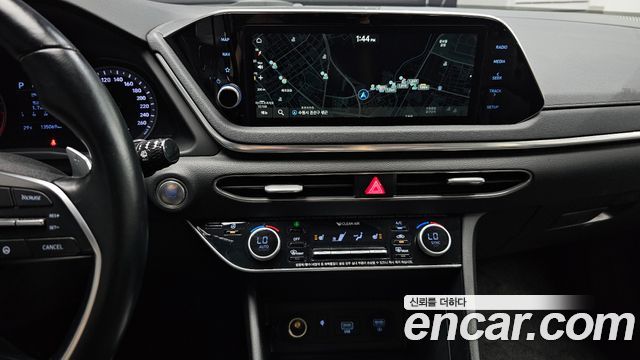 Hyundai Sonata 2020 — photo 19