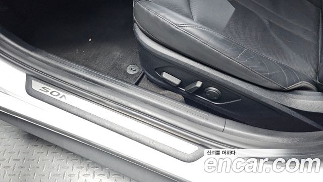 Hyundai Sonata 2020 — photo 28
