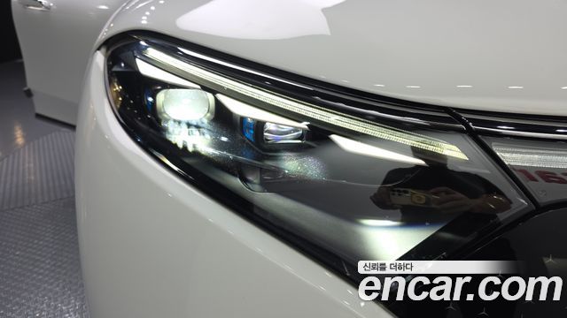 Mercedes-Benz EQS 2023 — photo 8