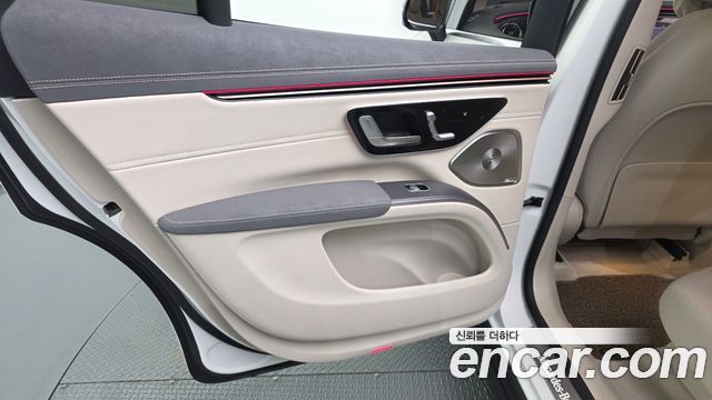 Mercedes-Benz EQS 2023 — photo 15