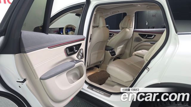 Mercedes-Benz EQS 2023 — photo 16