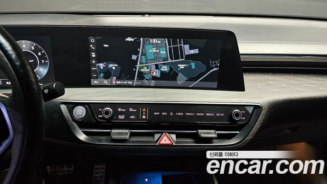 Kia K8 2022 — photo 13