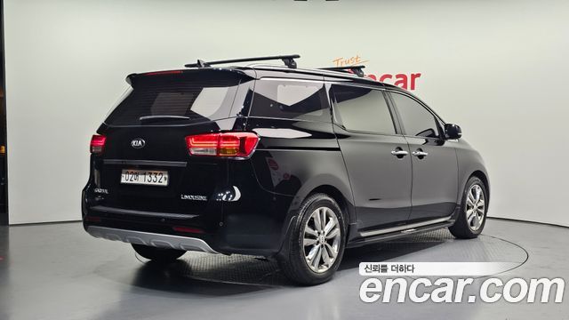 Kia Canival 2018 — photo 2