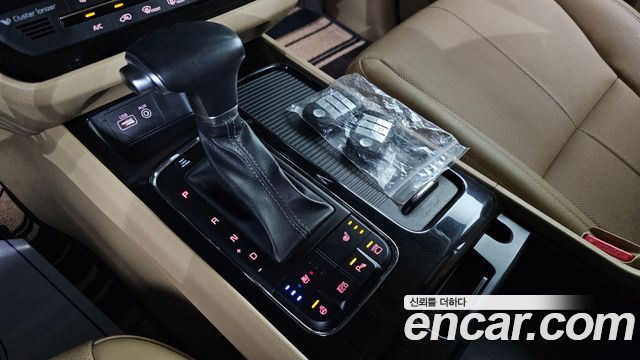 Kia Canival 2018 — photo 9