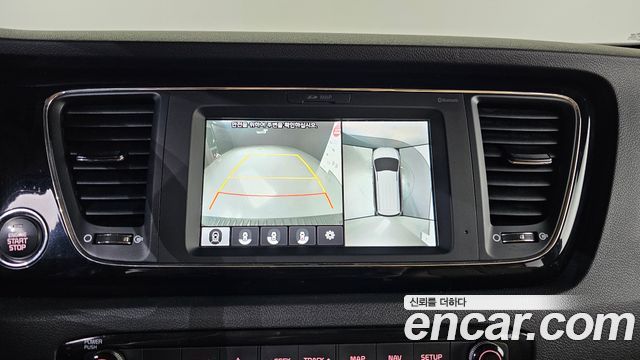 Kia Canival 2018 — photo 16