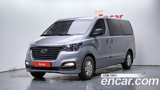 Hyundai Starex 2019 — photo 1
