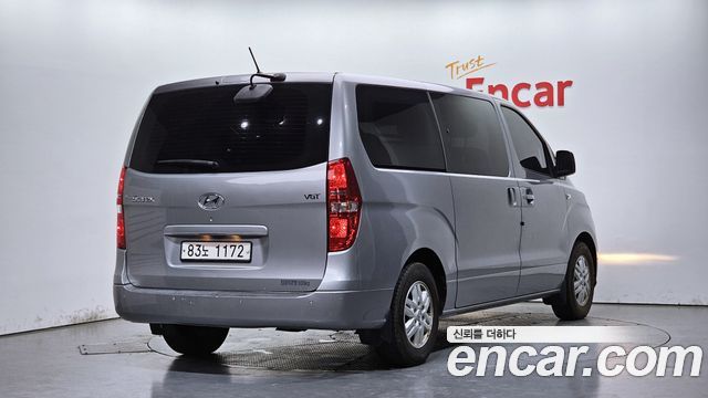 Hyundai Starex 2019 — photo 2