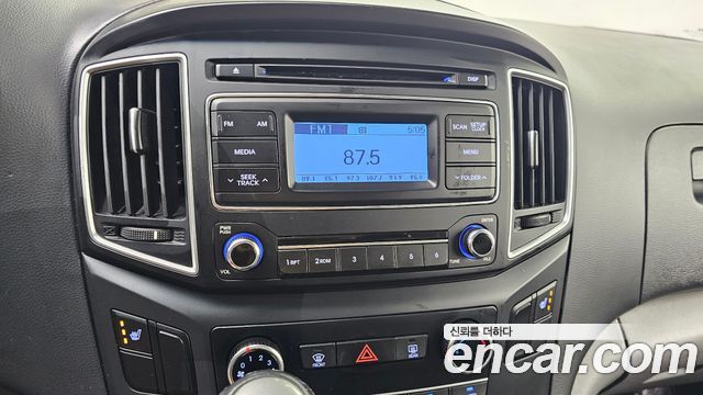 Hyundai Starex 2019 — photo 14