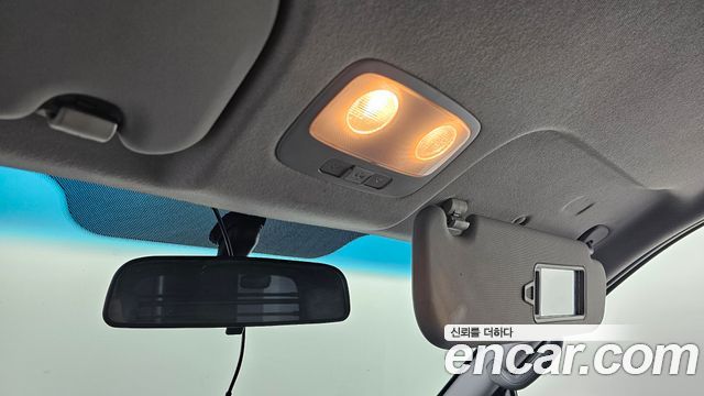 Hyundai Starex 2019 — photo 19