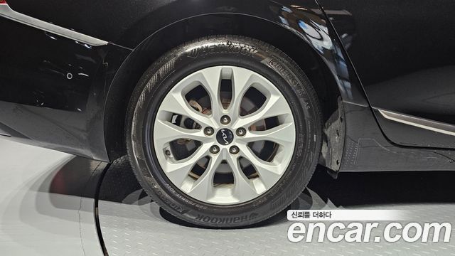 Kia K8 2023 — photo 5
