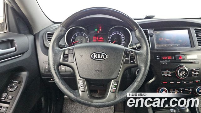 Kia K7 2012 — photo 11