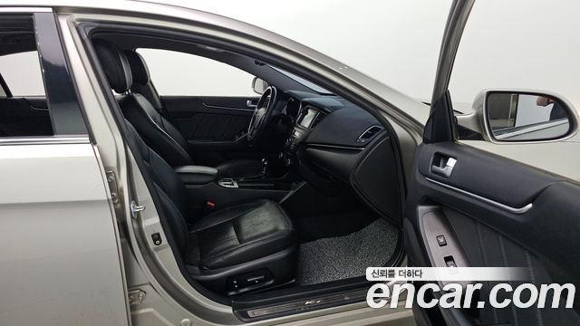 Kia K7 2012 — photo 18