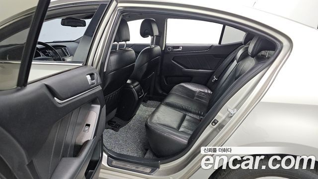 Kia K7 2012 — photo 20
