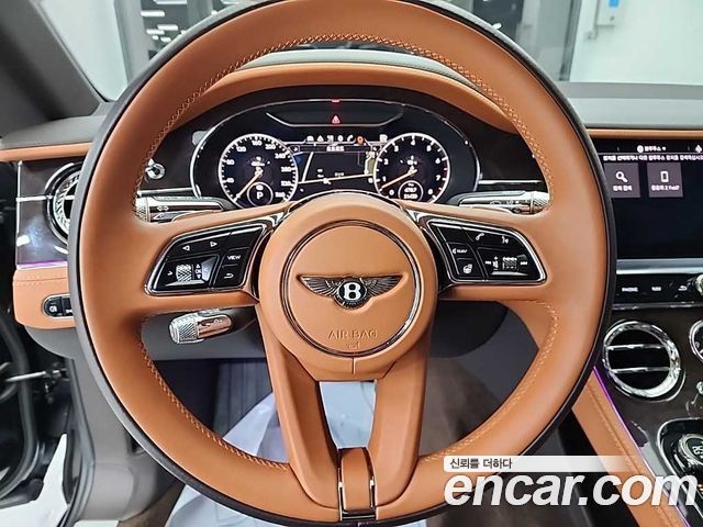 Bentley Continental 2022 — photo 6