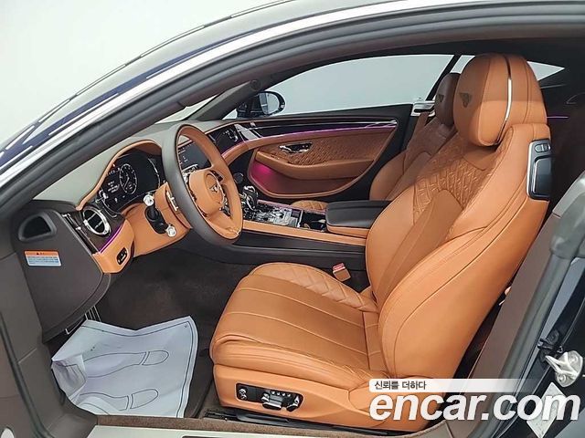 Bentley Continental 2022 — photo 7