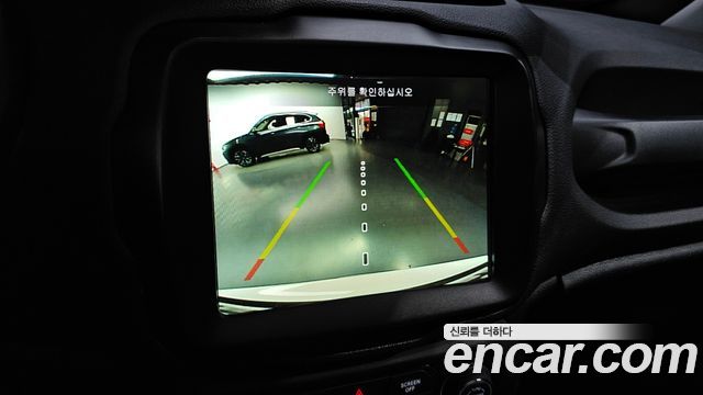 Jeep Renegade 2022 — photo 21